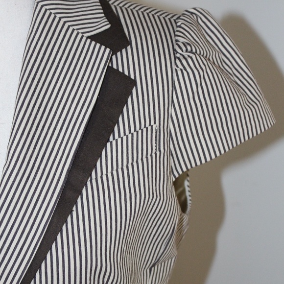 BCBGMaxAzria Black and White Striped Blazer - Picture 4 of 8